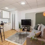 Downtown By The Beach Apartment