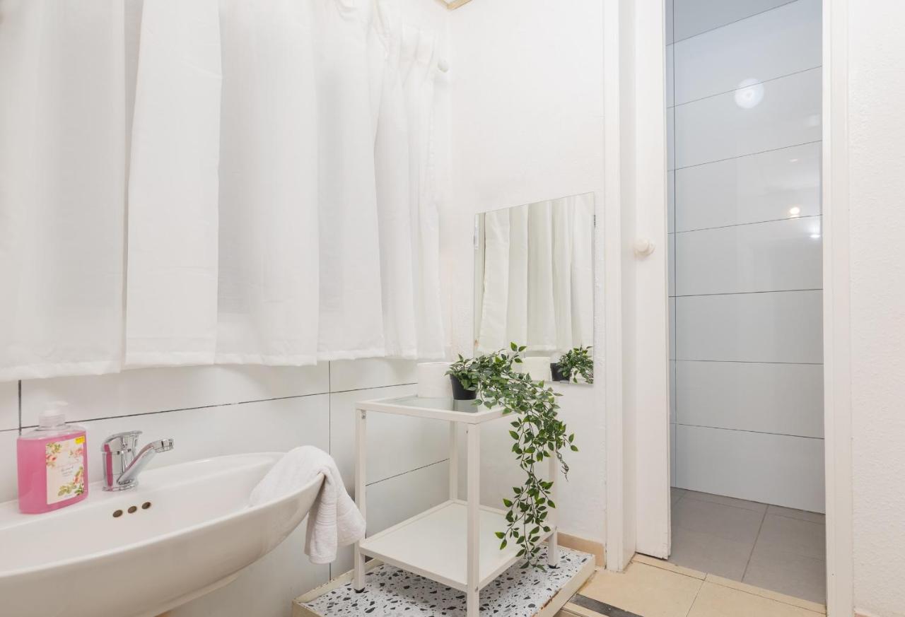 Downtown By The Beach Apartment Tel Aviv